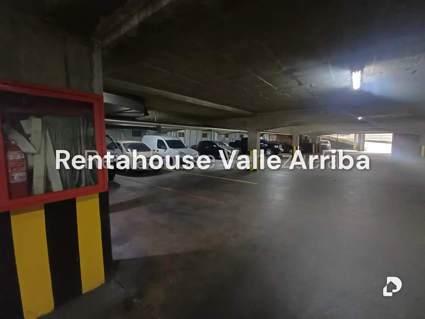 Garage/Parking in Los Dos Caminos, Caracas – 17