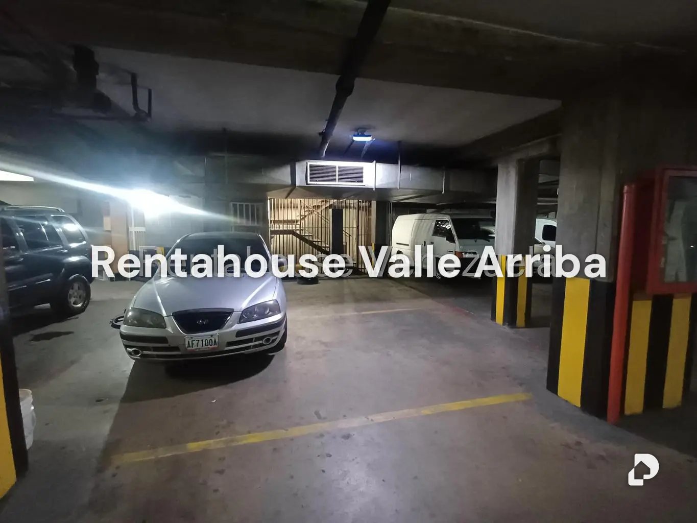 Garage/Parking in Los Dos Caminos, Caracas – 18