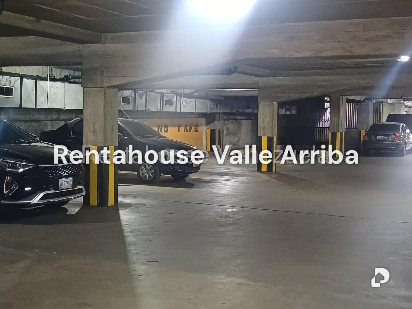 Garage/Parking in Los Dos Caminos, Caracas – 19