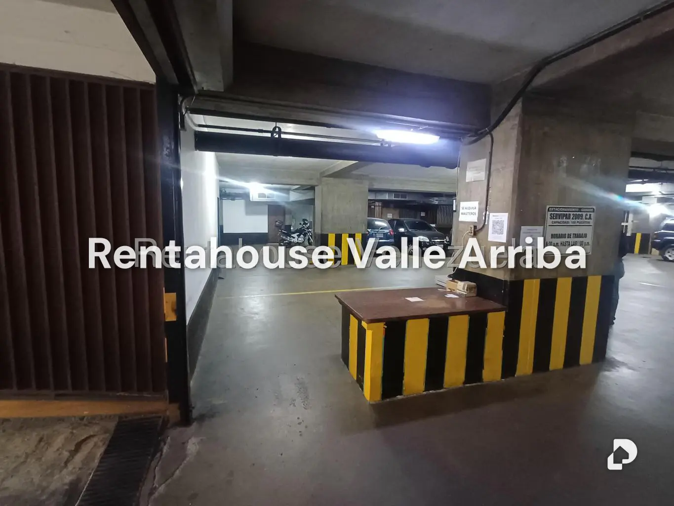Garage/Parking in Los Dos Caminos, Caracas – 8