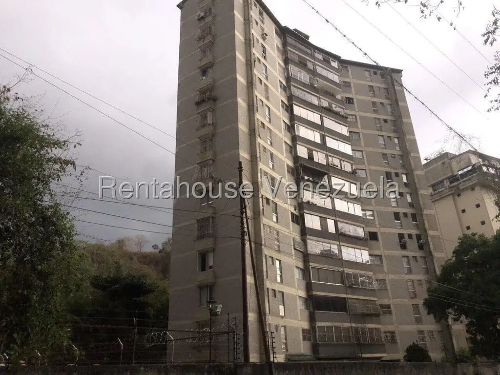 Apartment in Santa Inés, Caracas - 1