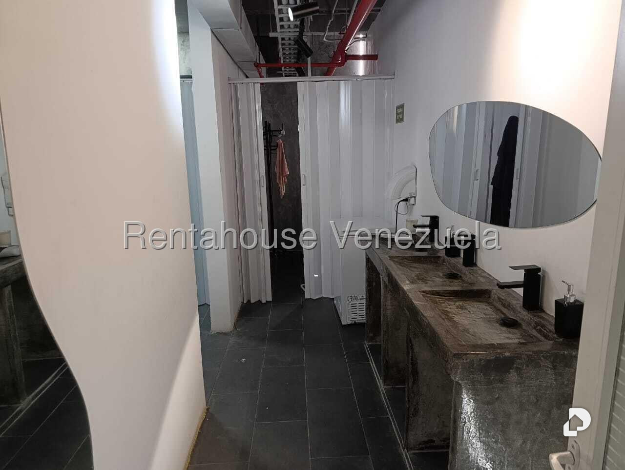 Oficina en El Bosque, Caracas – 15