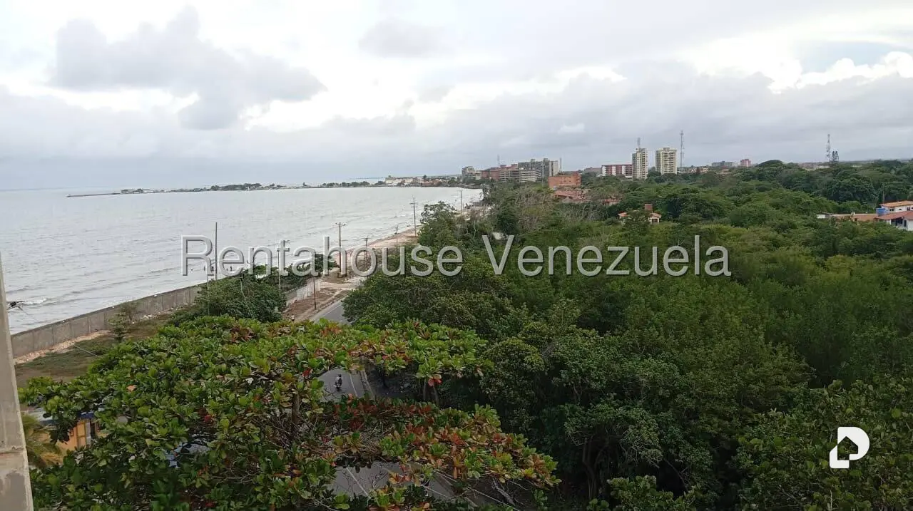Apartamento en Ciudad Balneario Higuerote, Higuerote – 2