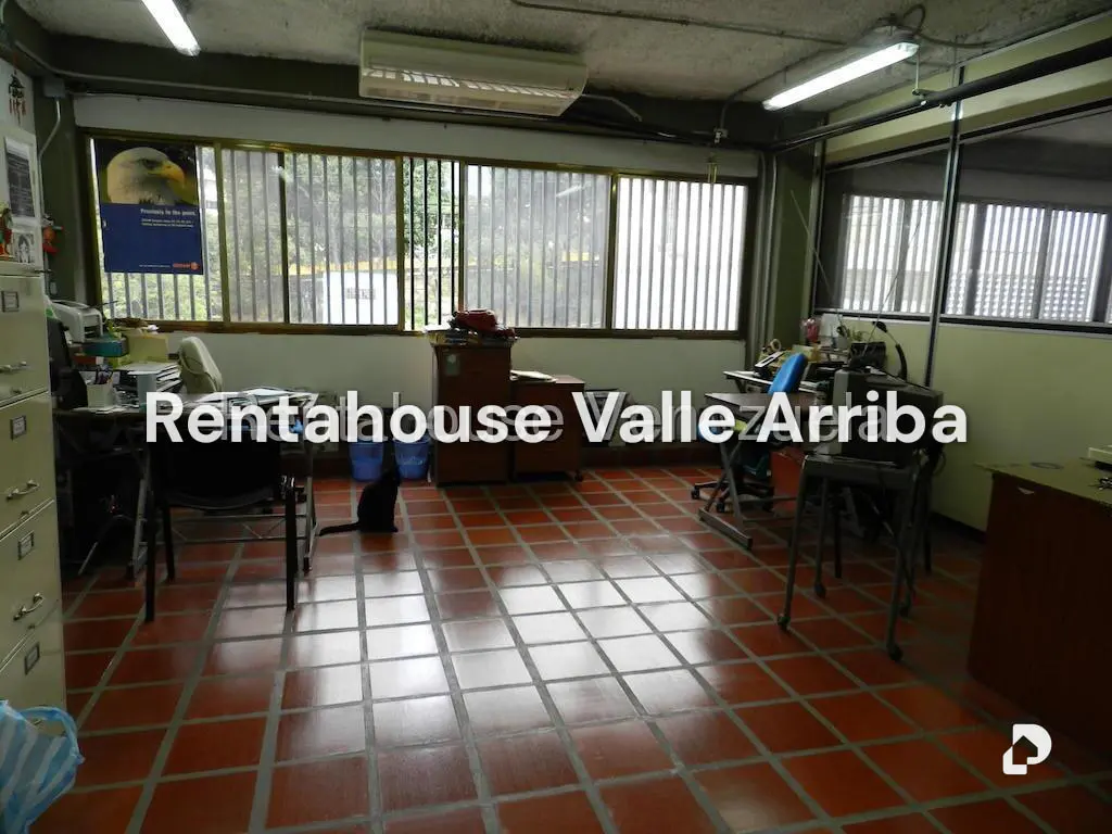 Edificio en Parroquia La Candelaria, Caracas – 13