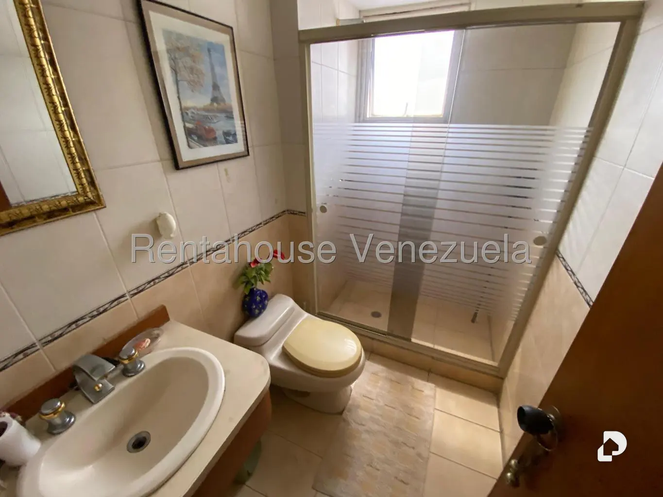 Apartamento en Campo Alegre, Caracas – 12