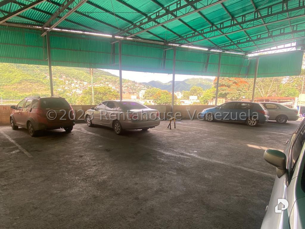 Edificio en Ruiz Pineda, Caracas – 26
