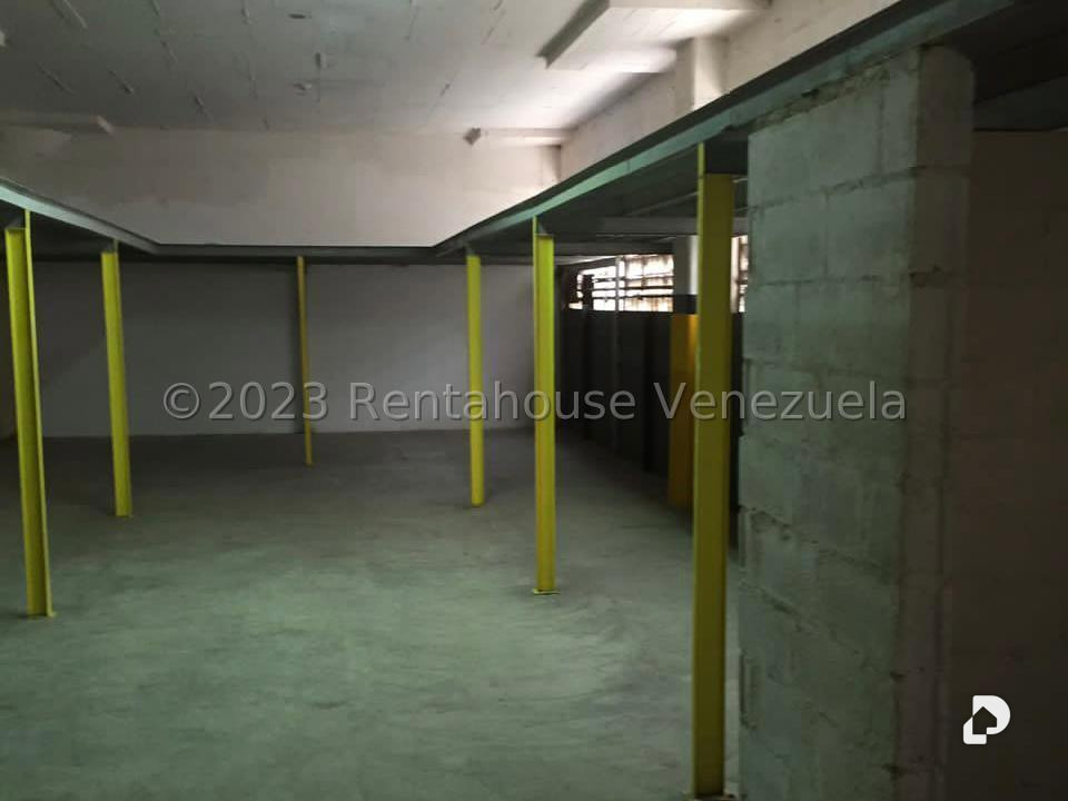 Edificio en Ruiz Pineda, Caracas – 15