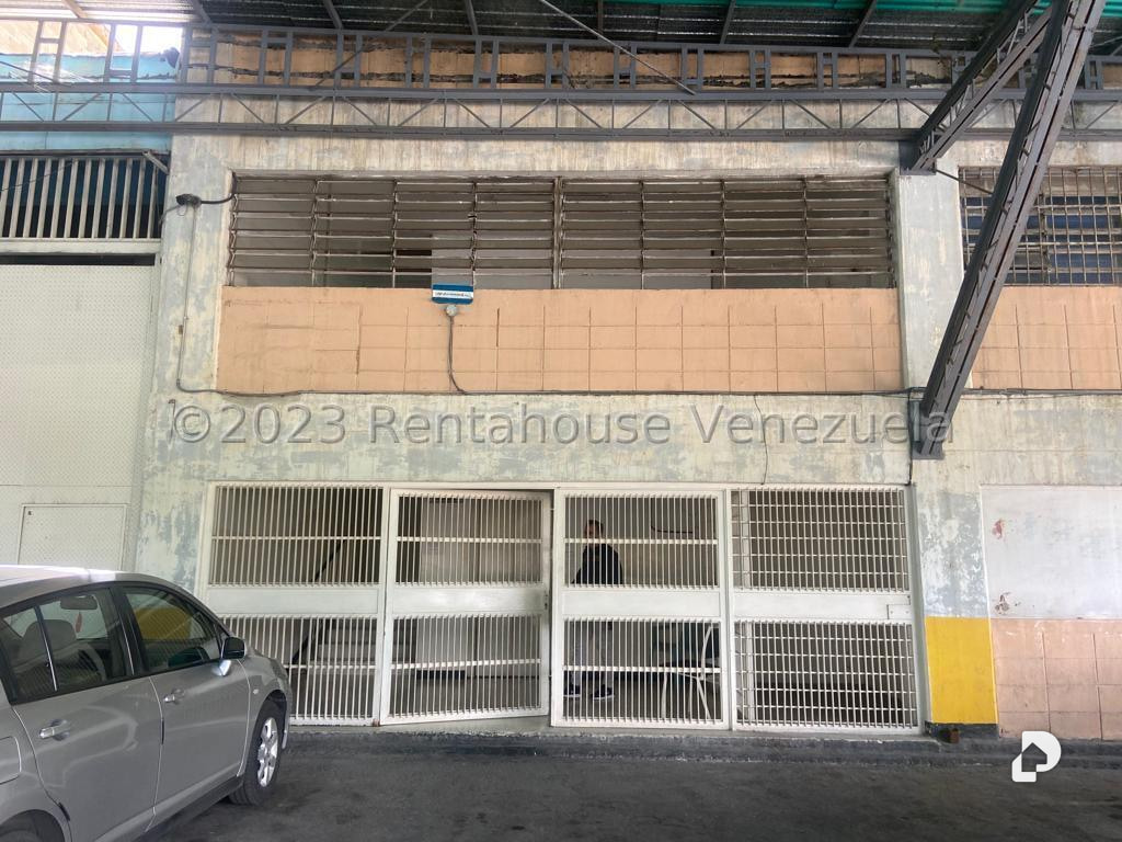 Edificio en Ruiz Pineda, Caracas – 23