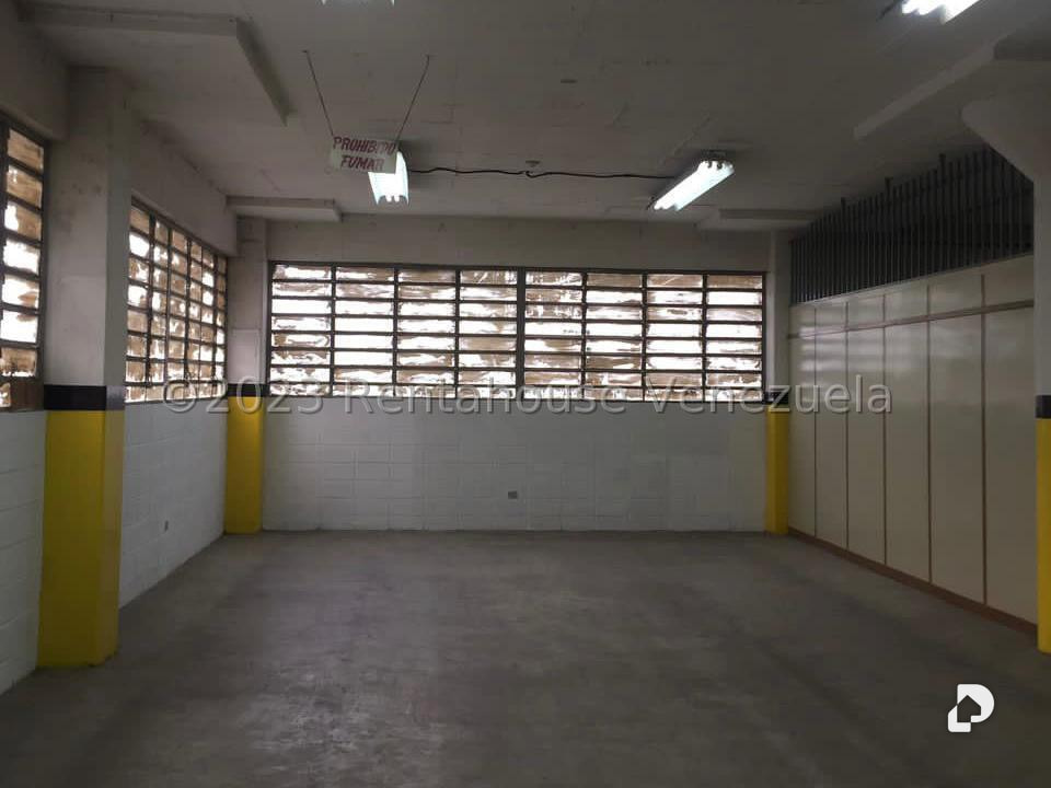 Edificio en Ruiz Pineda, Caracas – 19