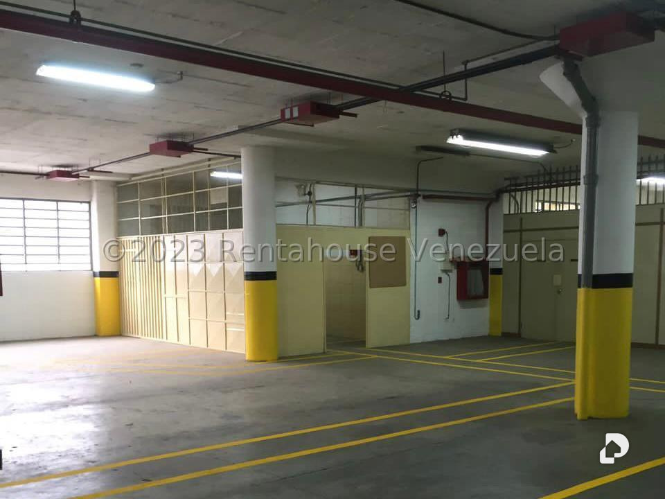 Edificio en Ruiz Pineda, Caracas – 14