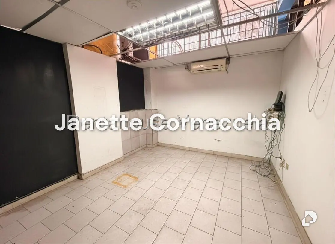 Local comercial en San Bernardino, Caracas – 16