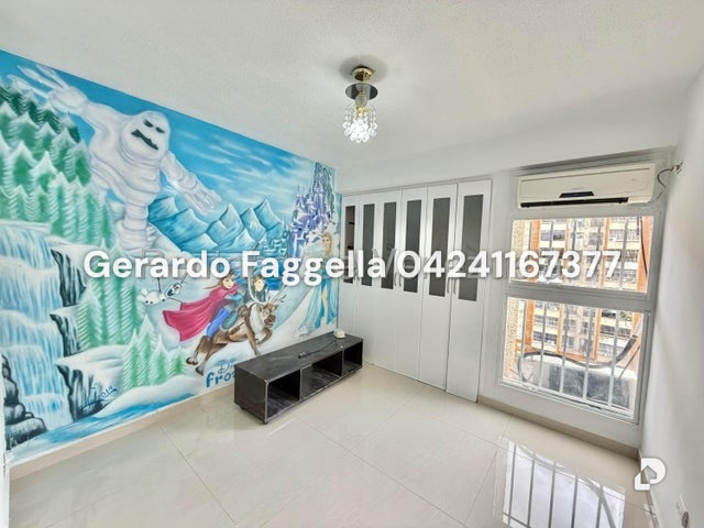 Apartamento en La Urbina, Caracas – 12