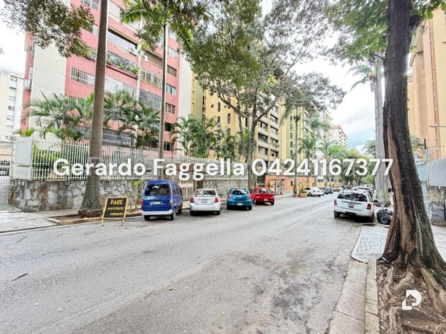 Apartamento en La Urbina, Caracas – 24