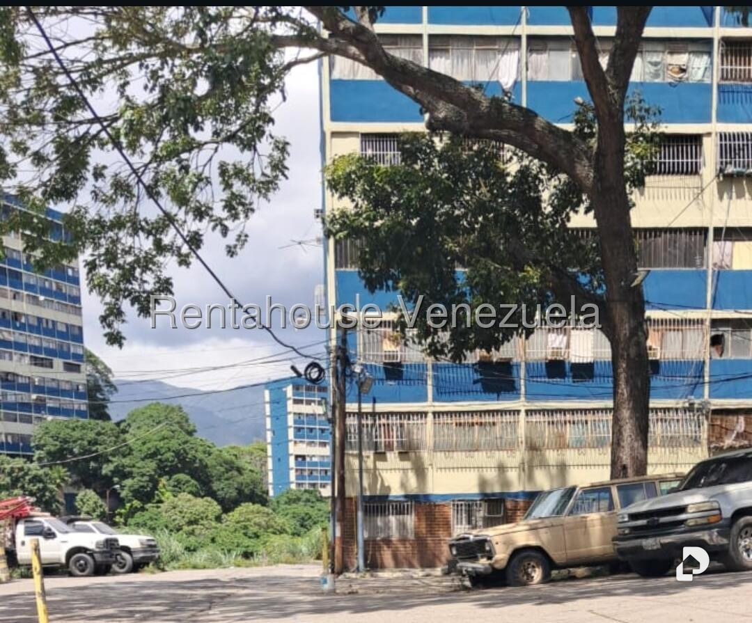 Apartamento en Lomas de Urdaneta, Caracas – 1