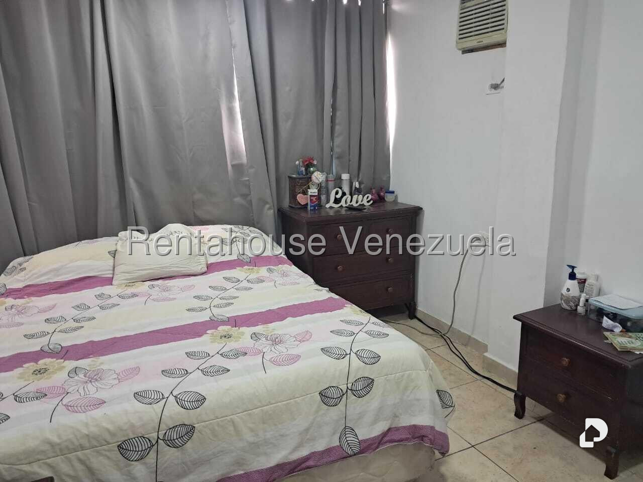 Apartamento en Lomas de Urdaneta, Caracas – 3