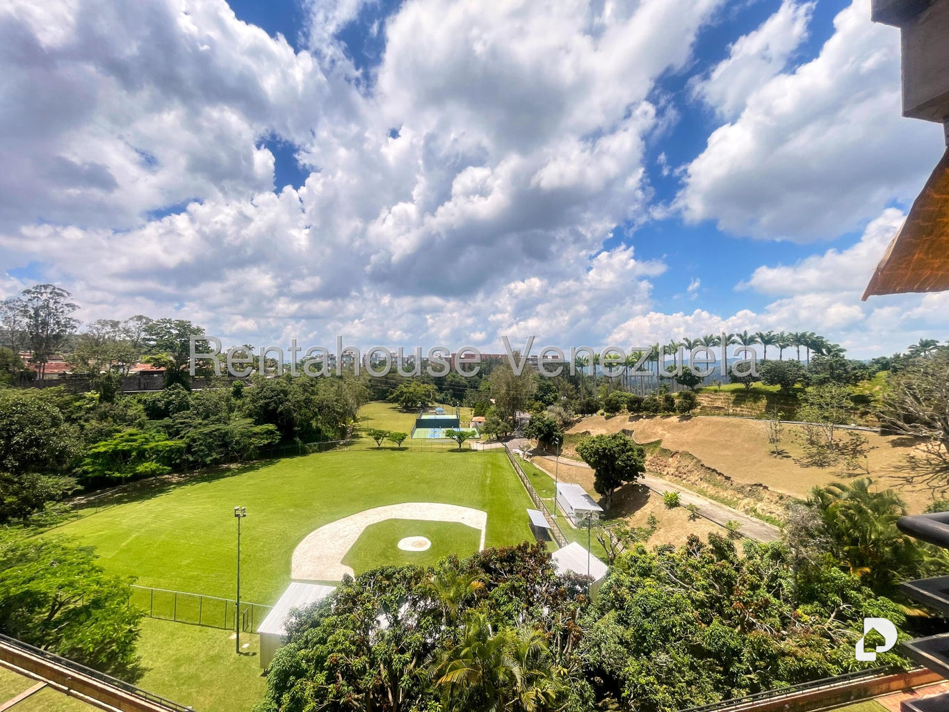 Apartamento en La Unión, Caracas – 24