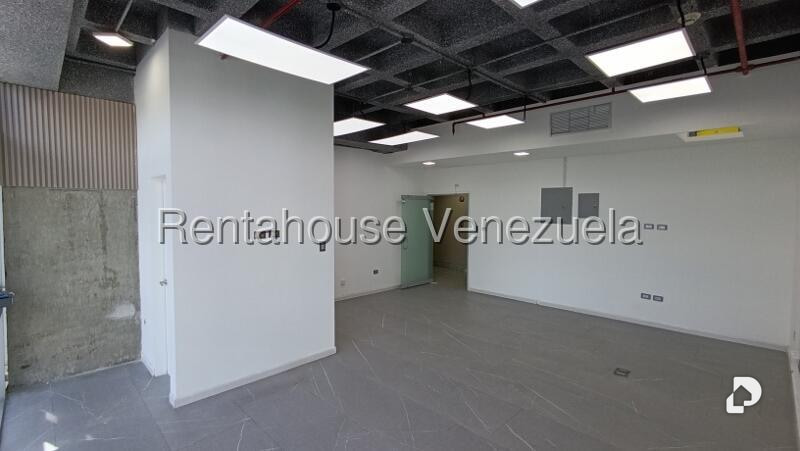 Oficina en Las Mercedes, Caracas – 12