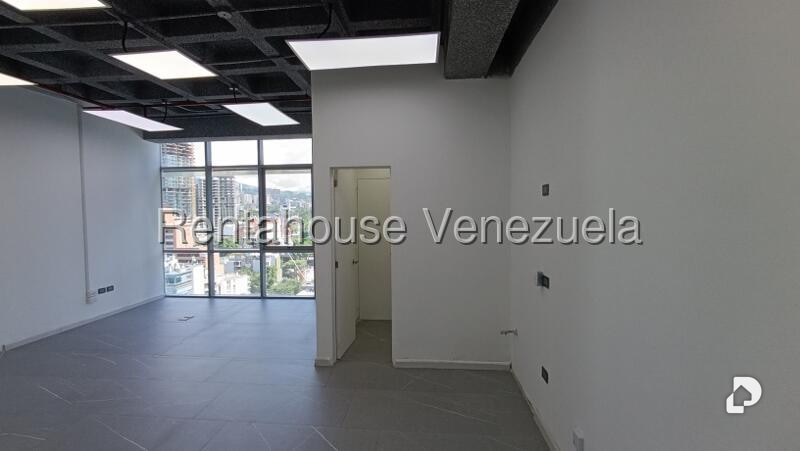 Oficina en Las Mercedes, Caracas – 6
