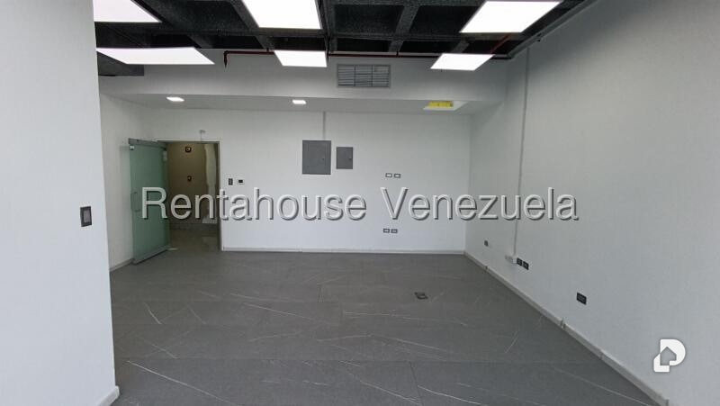 Oficina en Las Mercedes, Caracas – 13