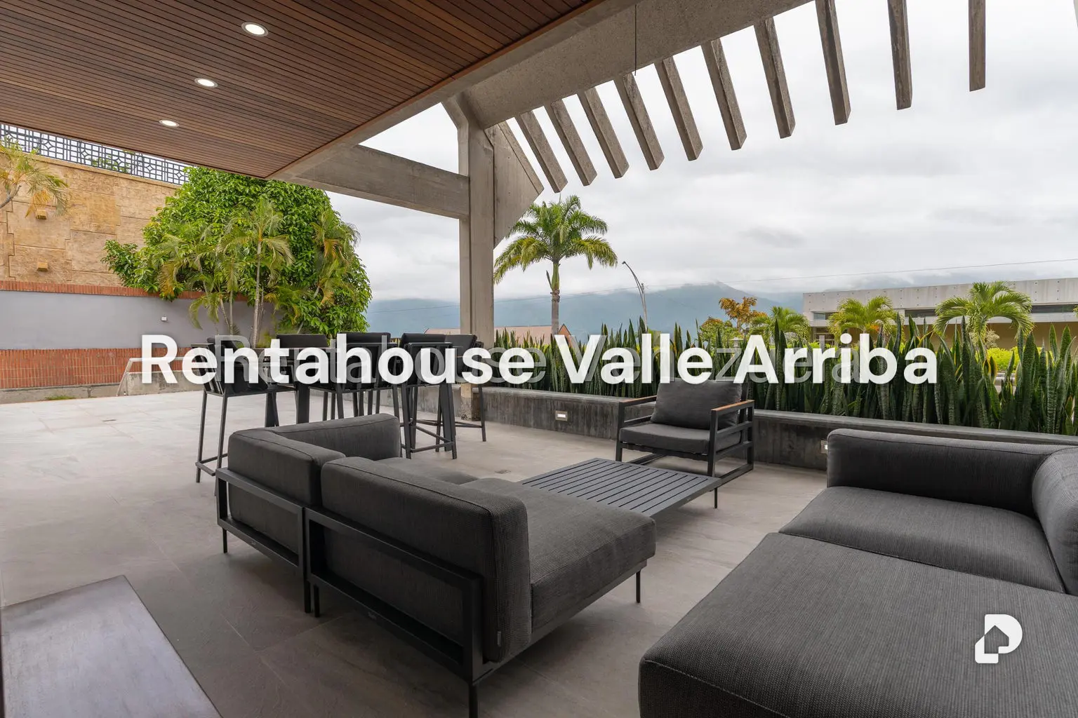 Casa en Cerro Verde, Caracas – 22