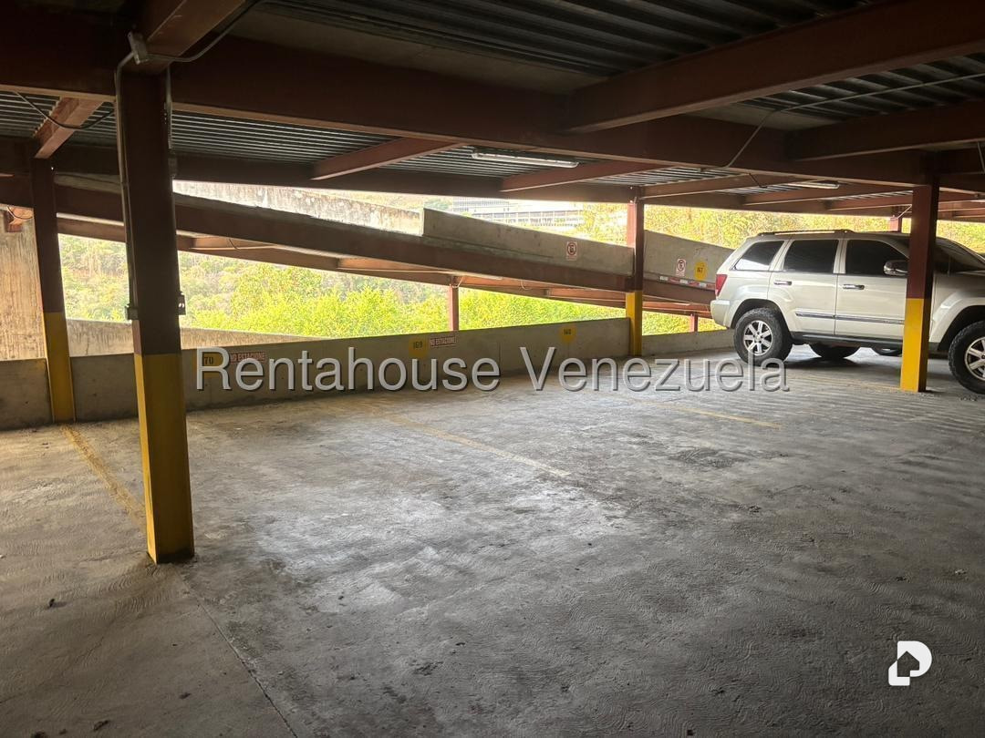 Apartment in Los Naranjos Humboldt, Caracas – 9