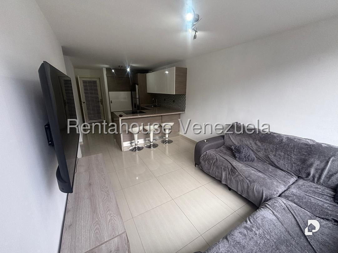 Apartment in Los Naranjos Humboldt, Caracas – 2