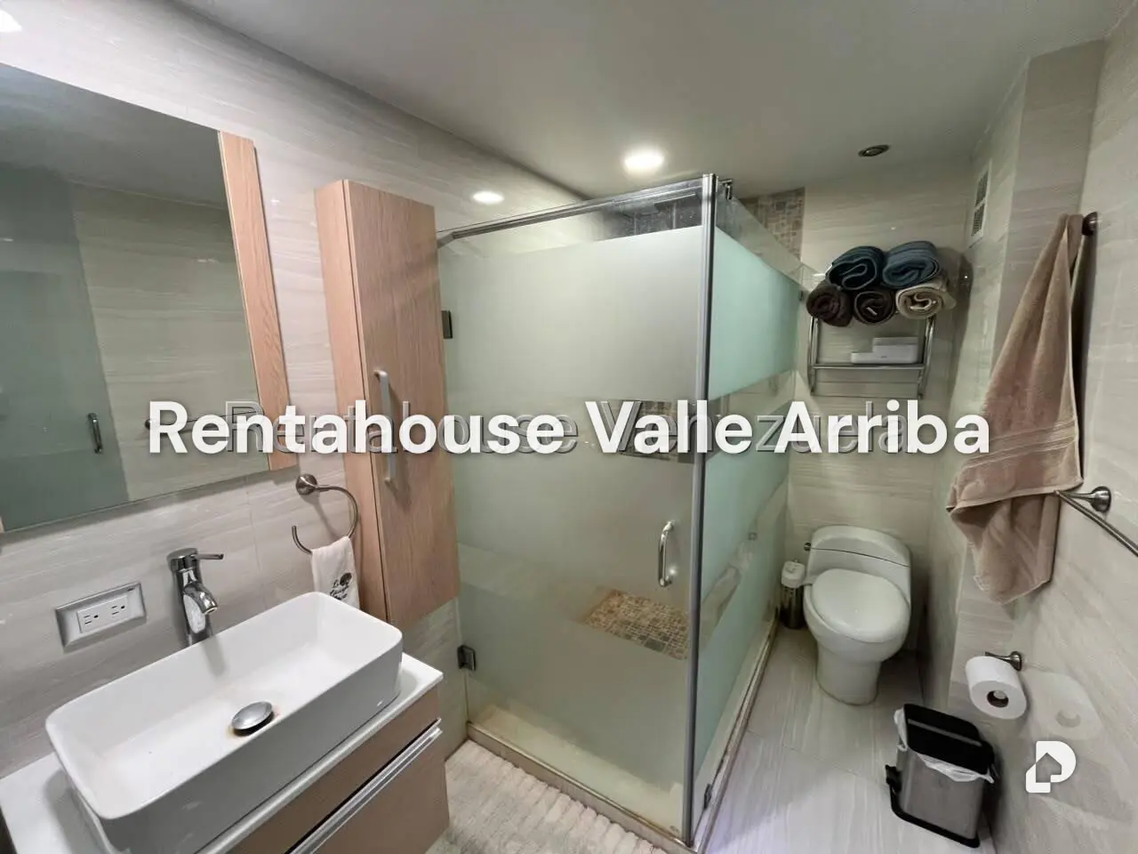 Apartamento en Los Naranjos Humboldt, Caracas – 3