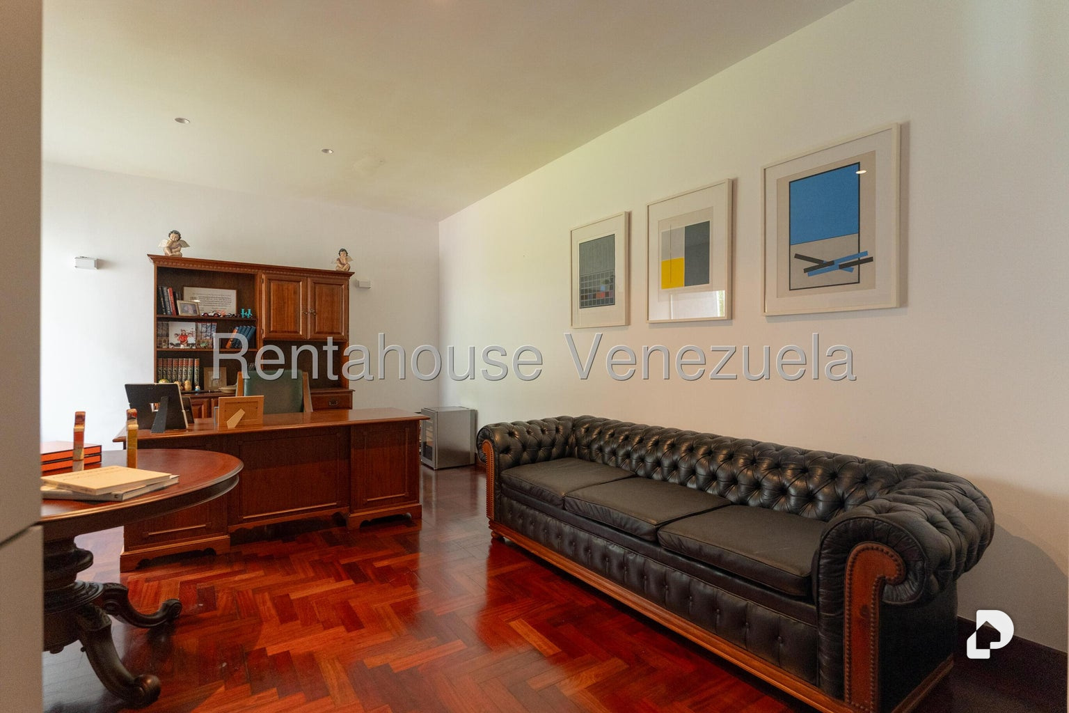 Casa en Cerro Verde, Caracas – 24
