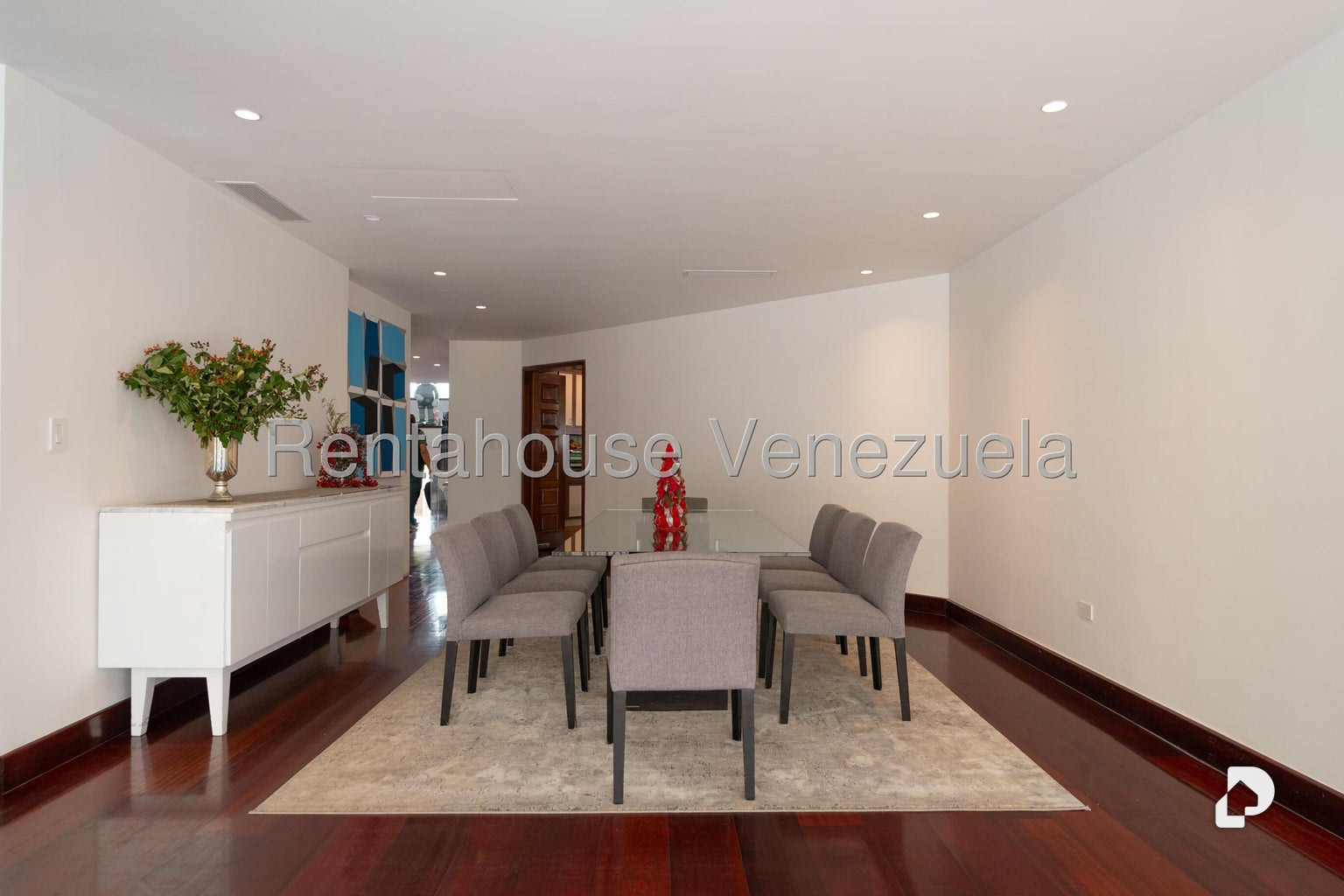 Casa en Cerro Verde, Caracas – 18