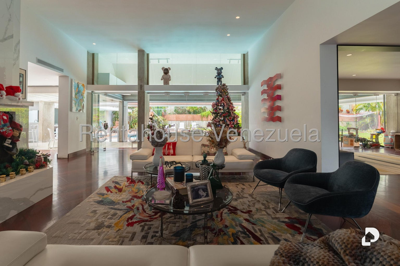 Casa en Cerro Verde, Caracas – 13
