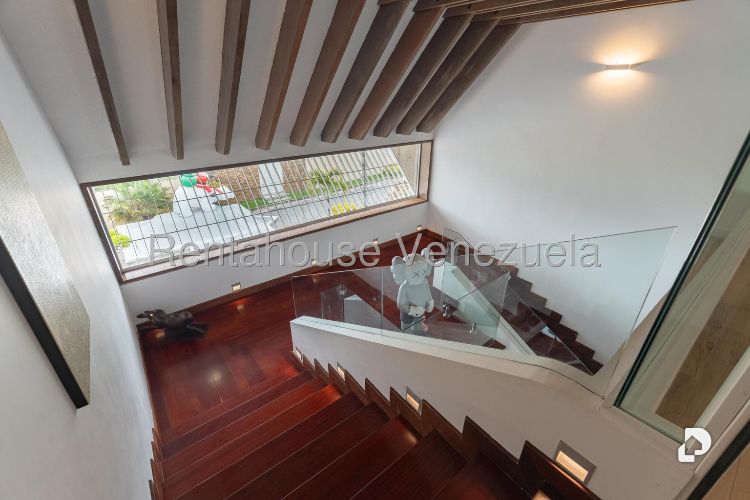Casa en Cerro Verde, Caracas – 29