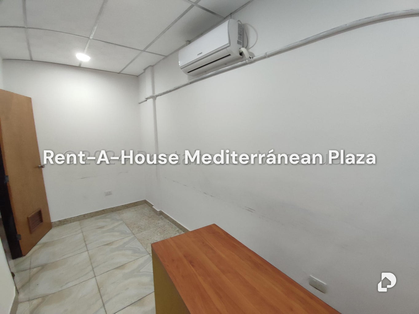 Commercial space in Paraparal, Los Guayos – 16