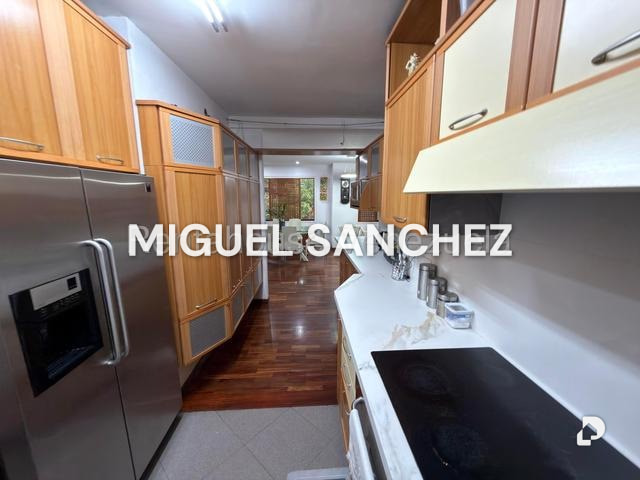 Apartamento en El Rosal, Caracas – 8