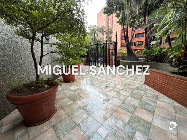 Apartamento en El Rosal, Caracas – 18