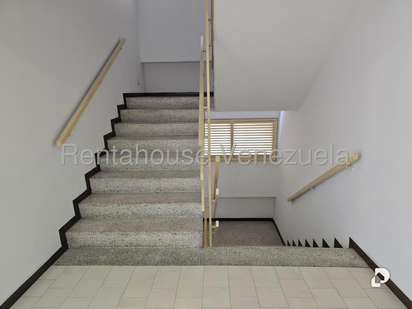 Apartamento en El Rosal, Caracas – 25