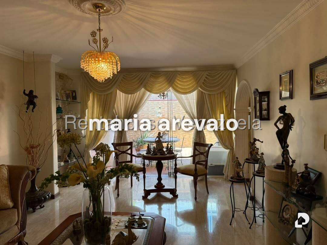 Casa en Santa Paula, Caracas – 23