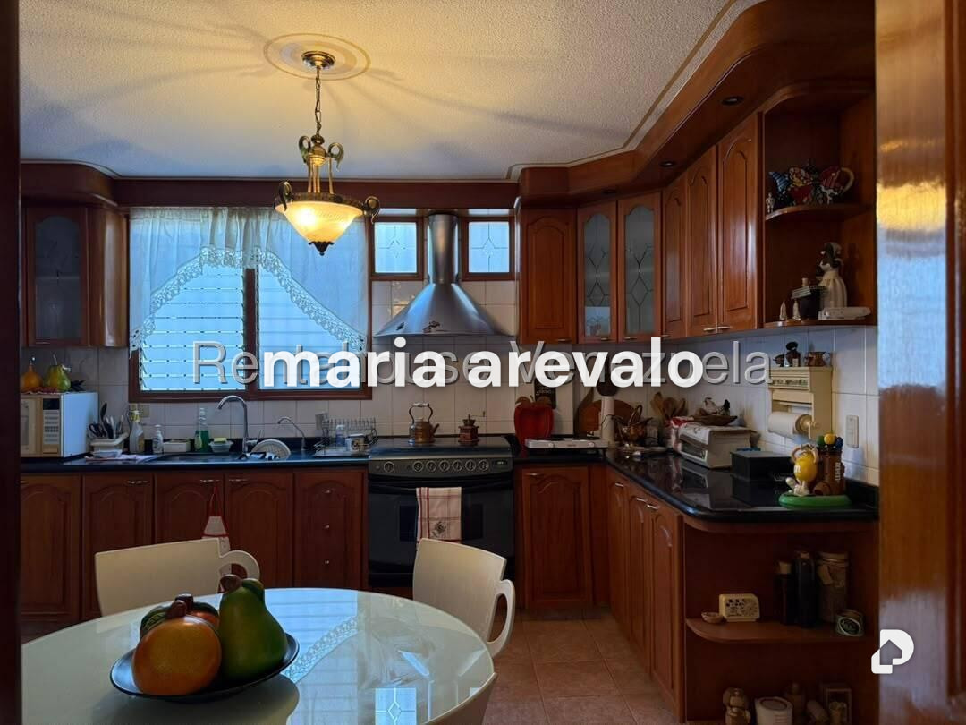 Casa en Santa Paula, Caracas – 28