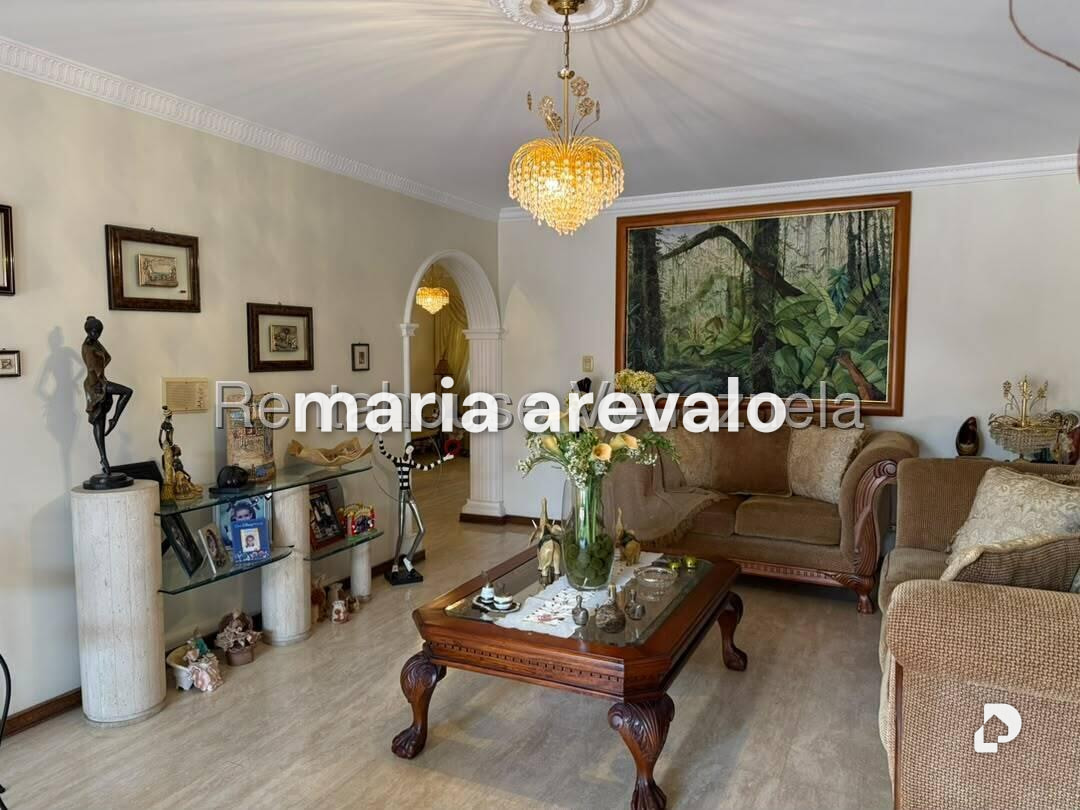 Casa en Santa Paula, Caracas – 19