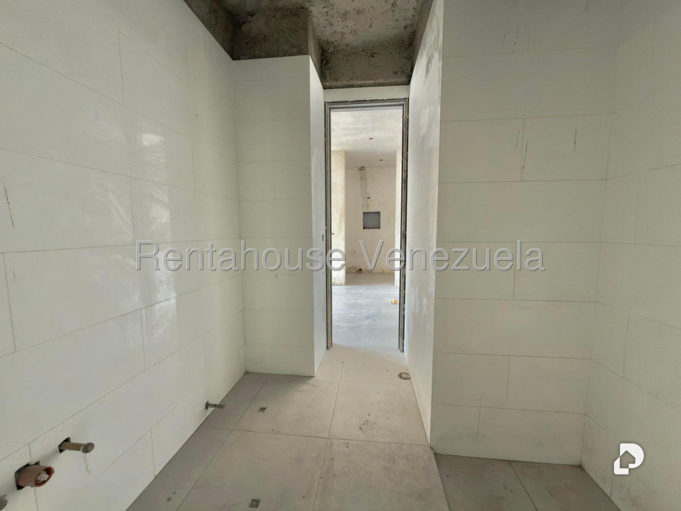 Apartamento en El Rosal, Caracas – 12