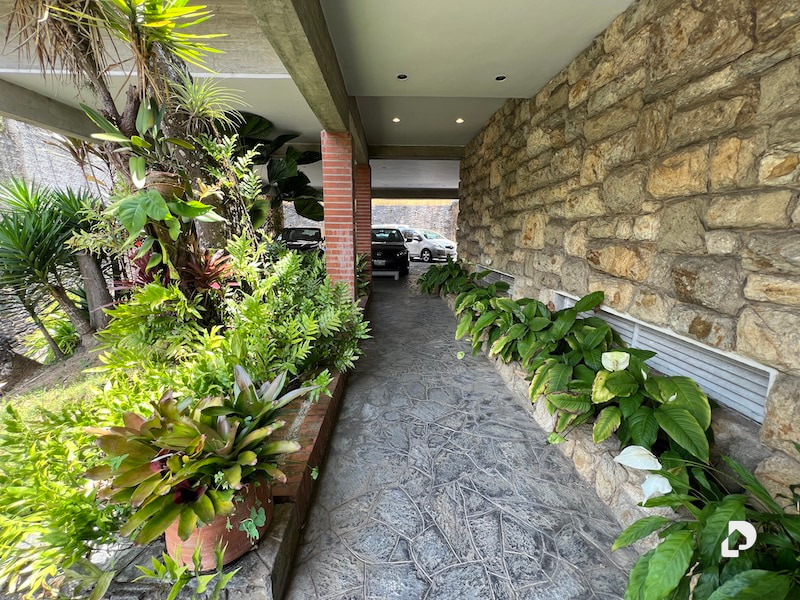 House in La Lagunita, Caracas – 5
