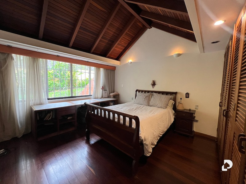 House in La Lagunita, Caracas – 25