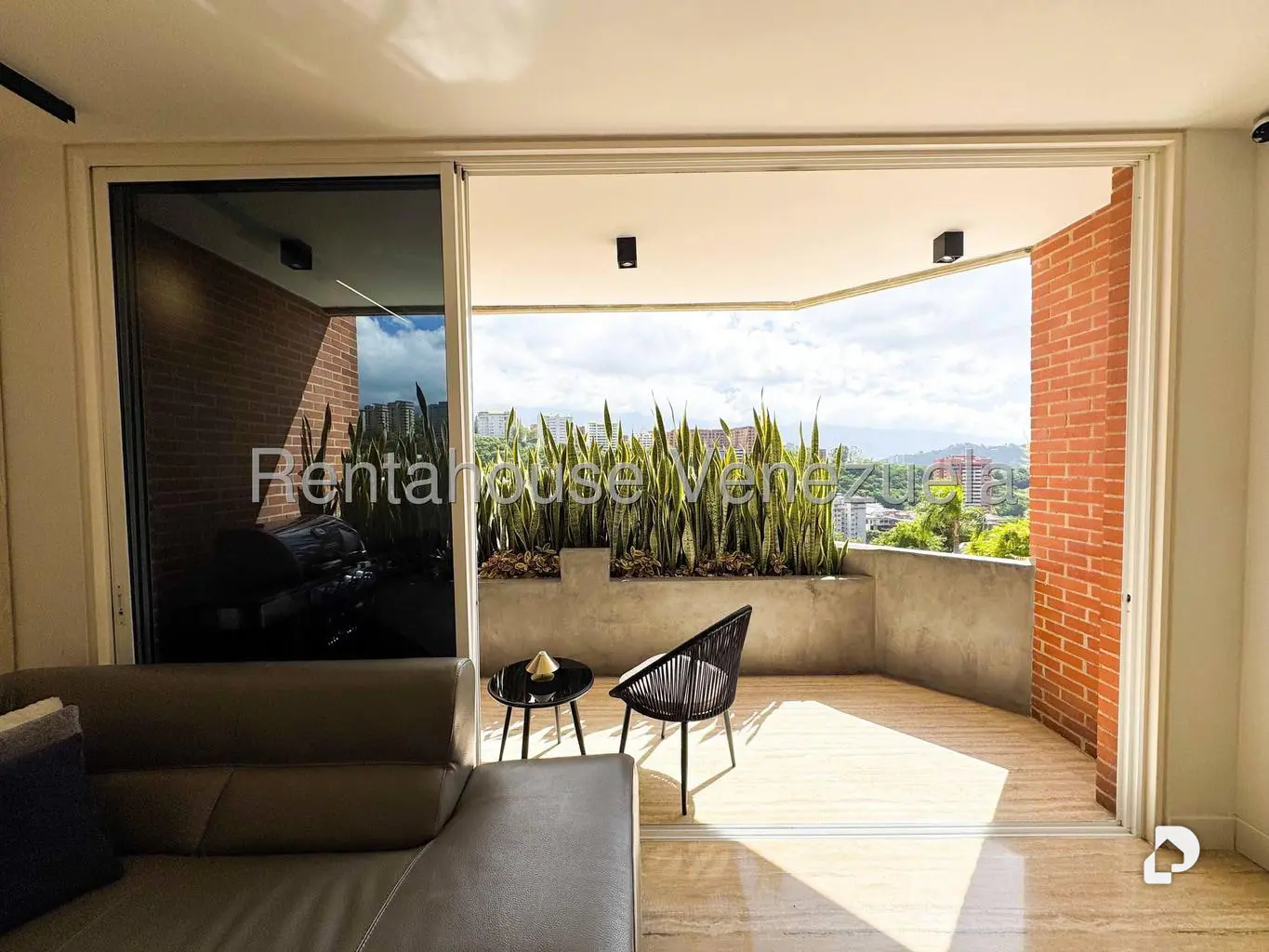 Apartamento en Lomas de La Alameda, Caracas – 14