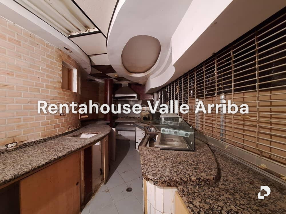 Commercial space in La Castellana, Caracas – 11