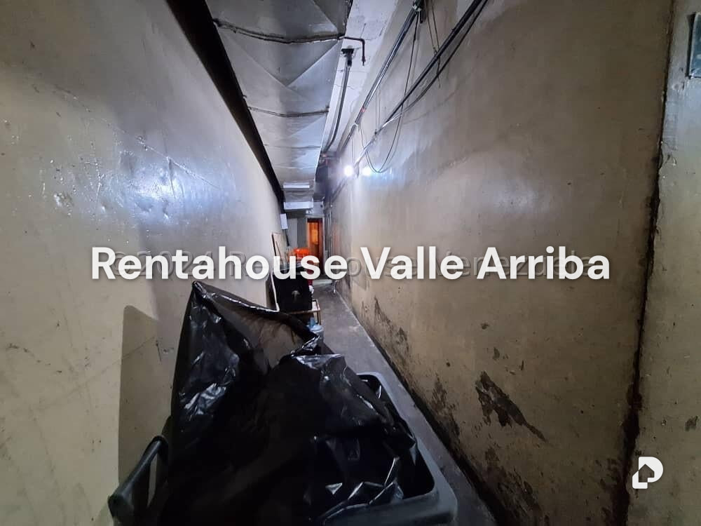 Local comercial en La Castellana, Caracas – 17