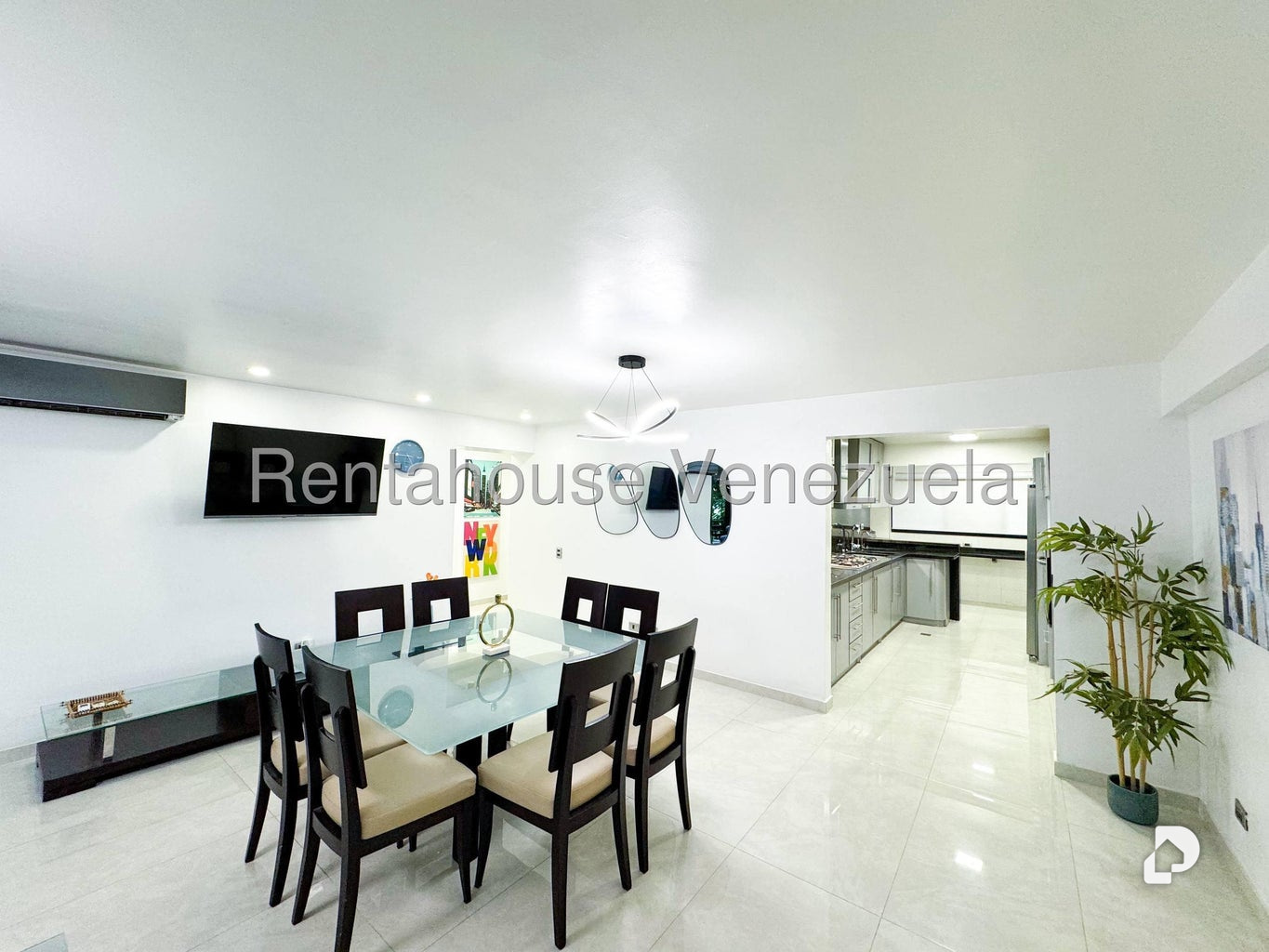 Apartamento en El Rosal, Caracas – 12