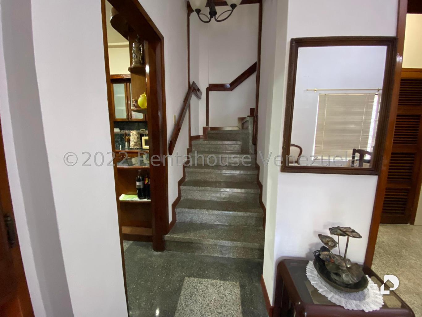 Casa en Santa Cecilia, Caracas – 8