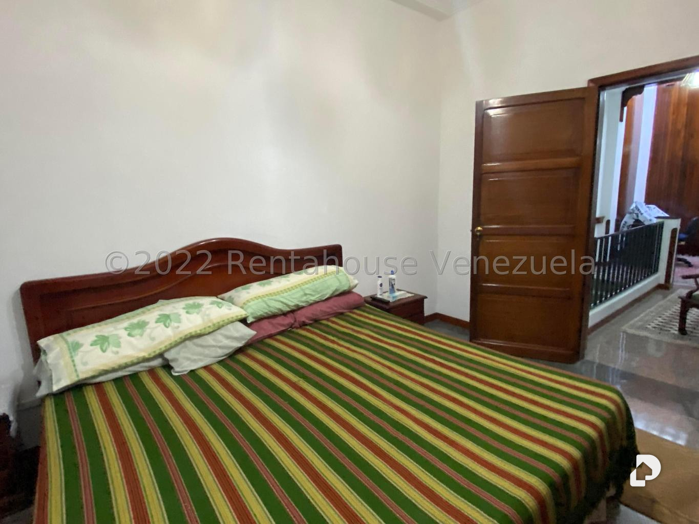 Casa en Santa Cecilia, Caracas – 15