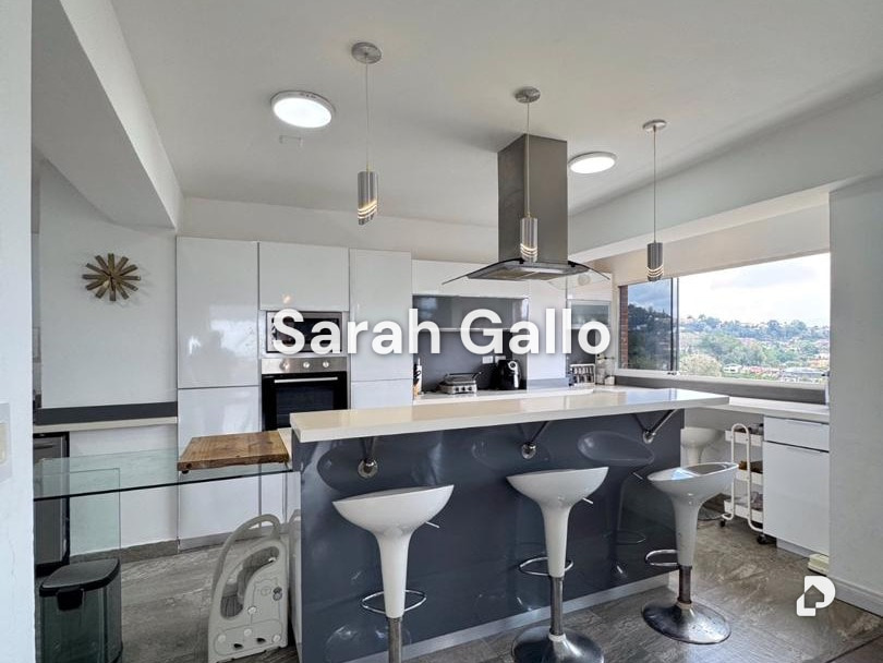 Penthouse in Oripoto, Caracas – 14