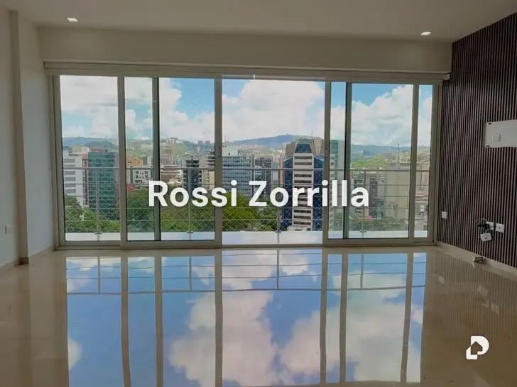 Apartamento en Country Club, Caracas – 1