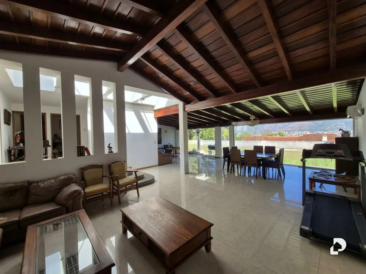 Casa en Macaracuay, Caracas – 2